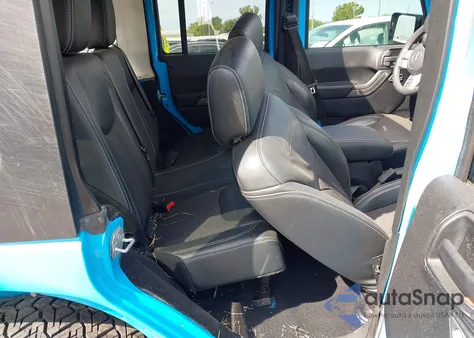 2017 Jeep Wrangler Unlimited Freedom 4X4 from USA, damaged, VIN 1C4BJWDG4HL563479